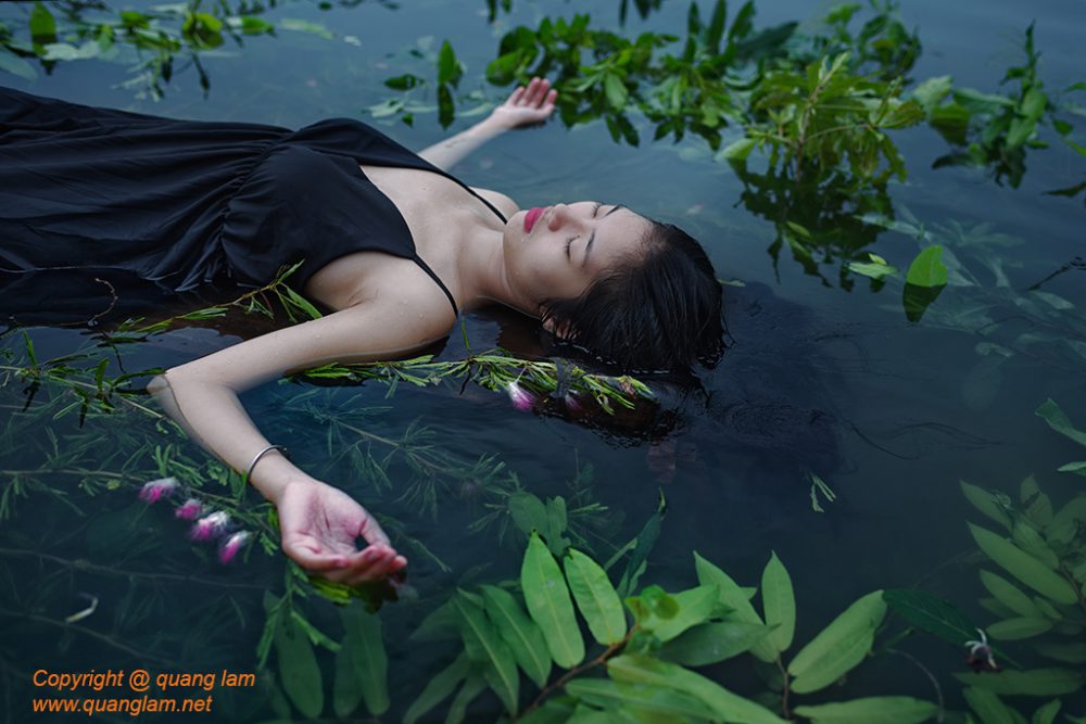 Inlen Fine Art Gallery Photo Print Vietnam Conceptual Portraiture Ophelia